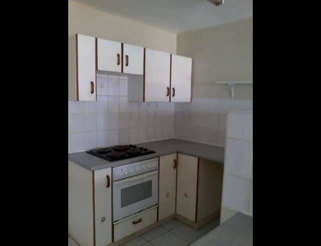 2 BEDROOM PROPERTY TO RENT IN MEER EN SEE